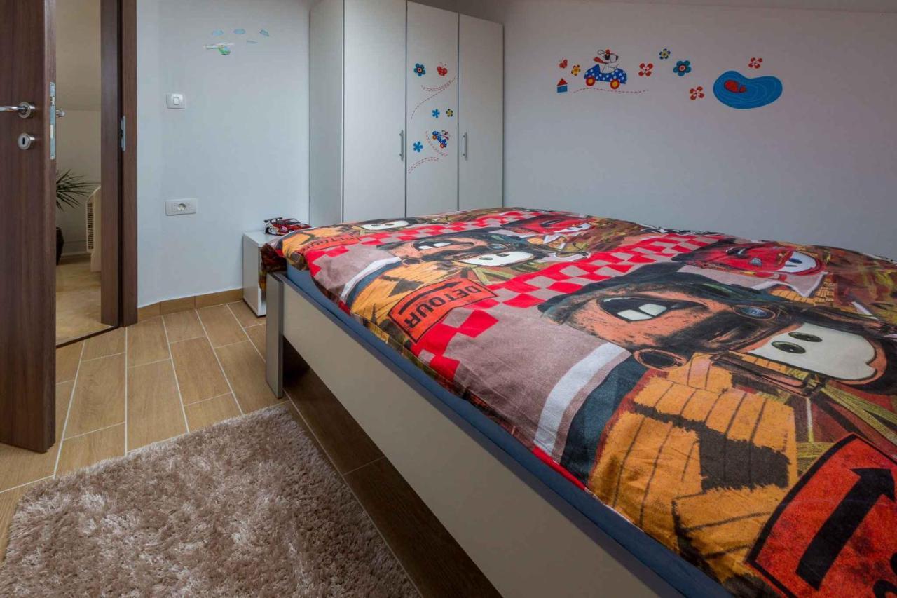 Holiday Home In Grizane 39285 Экстерьер фото