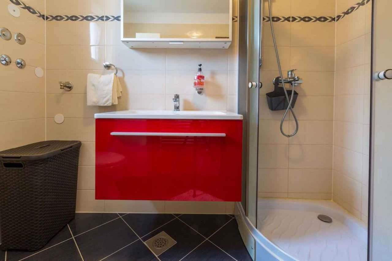 Holiday Home In Grizane 39285 Экстерьер фото