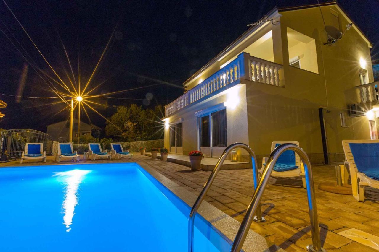 Holiday Home In Grizane 39285 Экстерьер фото