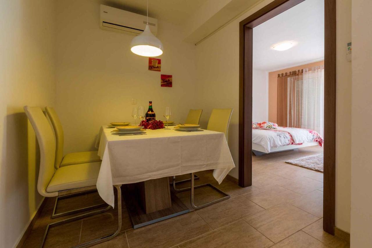 Holiday Home In Grizane 39285 Экстерьер фото